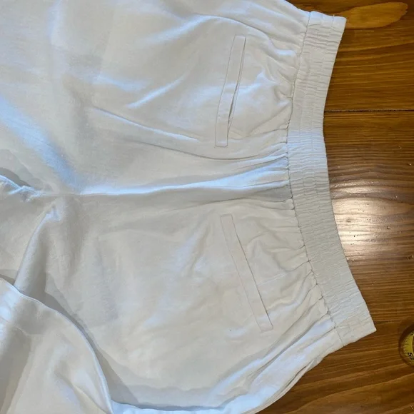 Banana Republic White Ankle Cropped Pants Wide-Leg Design - Picture 10 of 12